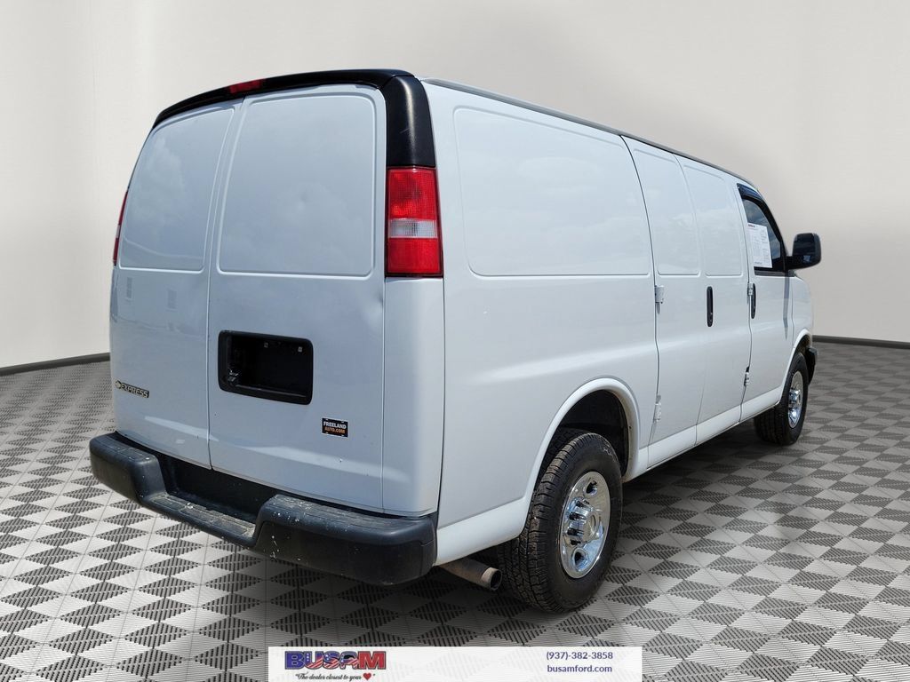 Used 2020 Chevrolet Express 2500 w/ Communications Package RWD image 4