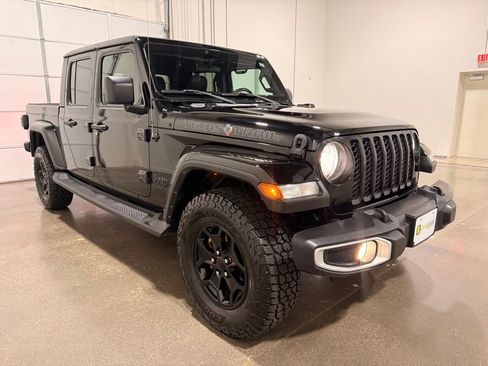 Used 2021 Jeep Gladiator Sport AWD/4WD image 3