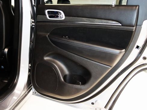 Used 2021 Jeep Grand Cherokee SRT w/ Trailer Tow Group IV image 57