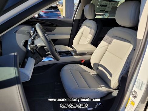 New 2026 Lincoln Nautilus Premier w/ Jet Appearance Package image 4