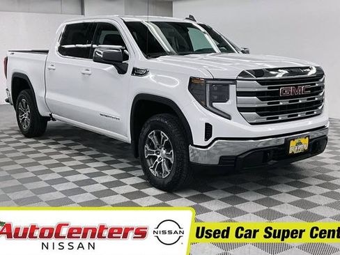 Used 2026 GMC Sierra 1500 SLE w/ X31 Off-Road Package AWD/4WD image 1