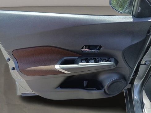 Used 2024 Nissan Kicks SR image 31