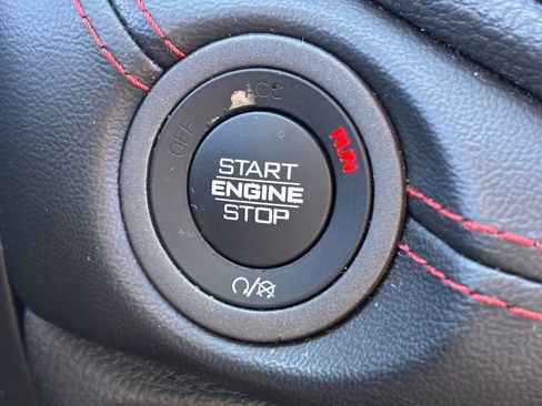 Used 2023 Dodge Durango GT image 28