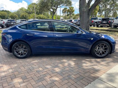 Used 2018 Tesla Model 3 Long Range image 5