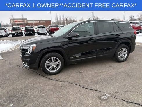 Used 2023 GMC Terrain SLE image 6