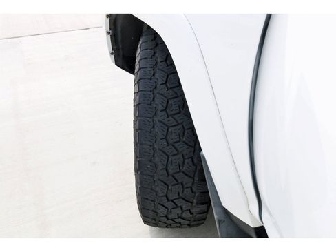 Used 2018 Toyota 4Runner SR5 Premium AWD/4WD image 31