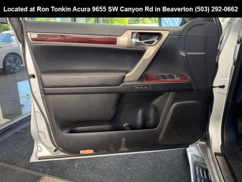 Used 2016 Lexus GX 460 w/ Premium Package AWD/4WD image 11