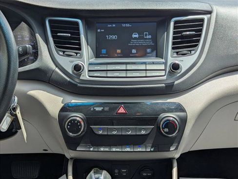 Used 2018 Hyundai Tucson SEL AWD/4WD image 14