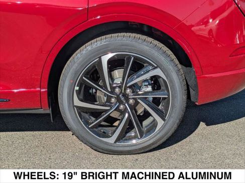 New 2025 Lincoln Corsair Grand Touring image 6