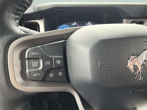 Certified 2025 Ford Bronco Outer Banks AWD/4WD image 24