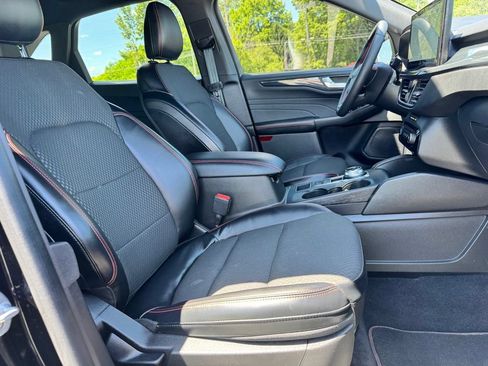 Certified 2023 Ford Escape ST-Line w/ Tech Pack #1 AWD/4WD image 13