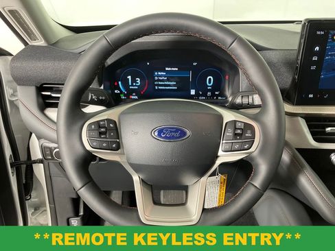 New 2026 Ford Explorer Active RWD image 16
