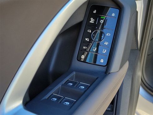 Used 2025 Audi Q5 Premium Plus w/ Premium Plus image 21