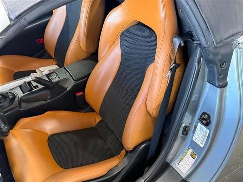 Used 2004 Nissan 350Z Touring RWD image 6