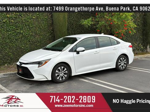 Used 2022 Toyota Corolla LE image 12