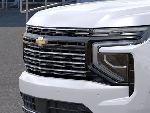 New 2025 Chevrolet Suburban High Country image 13