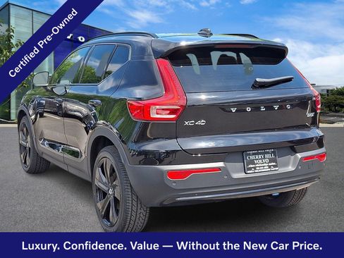 Certified 2023 Volvo XC40 B5 Plus w/ Climate Package AWD/4WD image 5