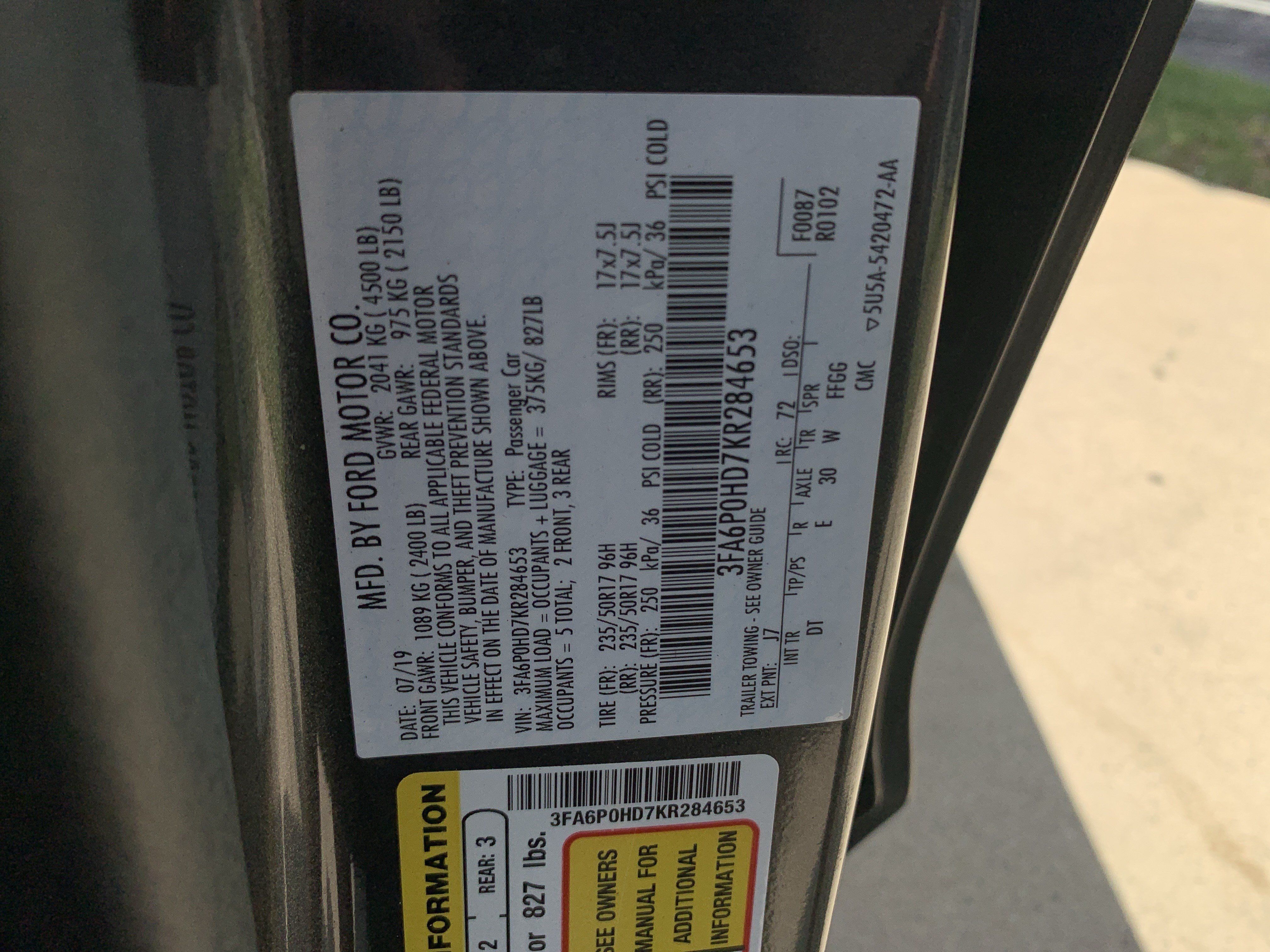 Used 2019 Ford Fusion SE FWD image 34