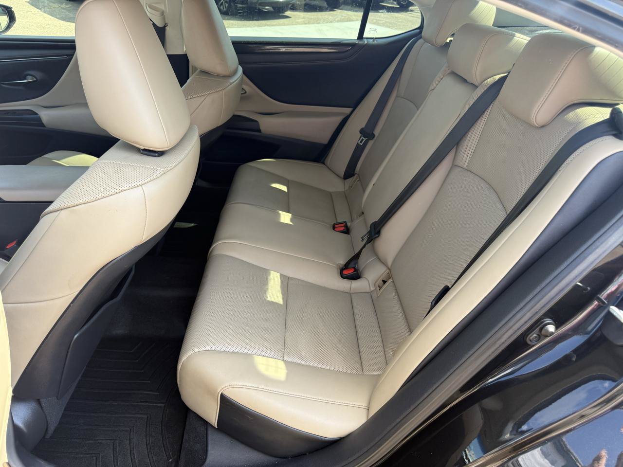 Used 2020 Lexus ES 350 w/ Accessory Package 2 FWD image 12