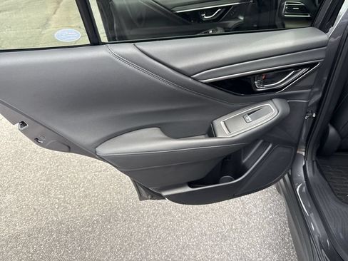 Used 2022 Subaru Outback Limited AWD/4WD image 25