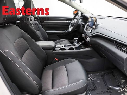 Used 2022 Nissan Altima 2.5 SV w/ SV Premium Package image 23