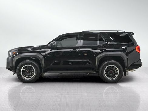 Used 2026 Toyota 4Runner TRD Off-Road Premium AWD/4WD image 2