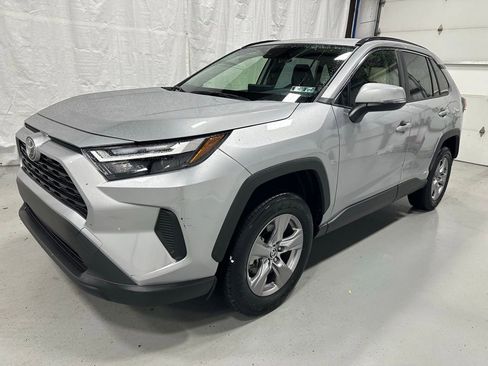 Used 2025 Toyota RAV4 XLE image 3