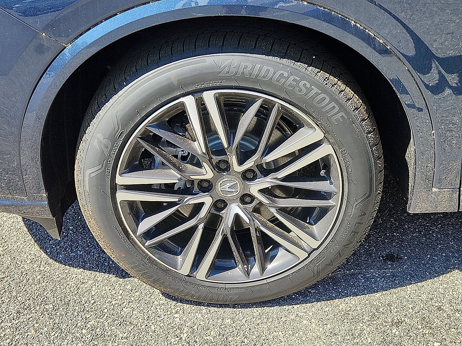 New 2026 Acura MDX w/ Advance Package AWD/4WD image 8