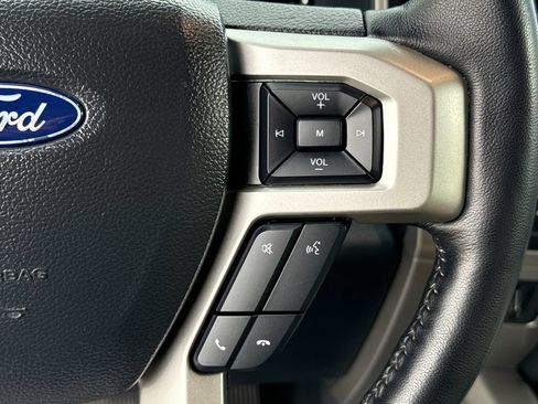 Used 2022 Ford F250 Lariat w/ Lariat Ultimate Package AWD/4WD image 17