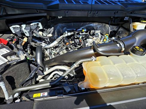 Used 2022 Ford F150 XLT w/ Equipment Group 302A High image 16