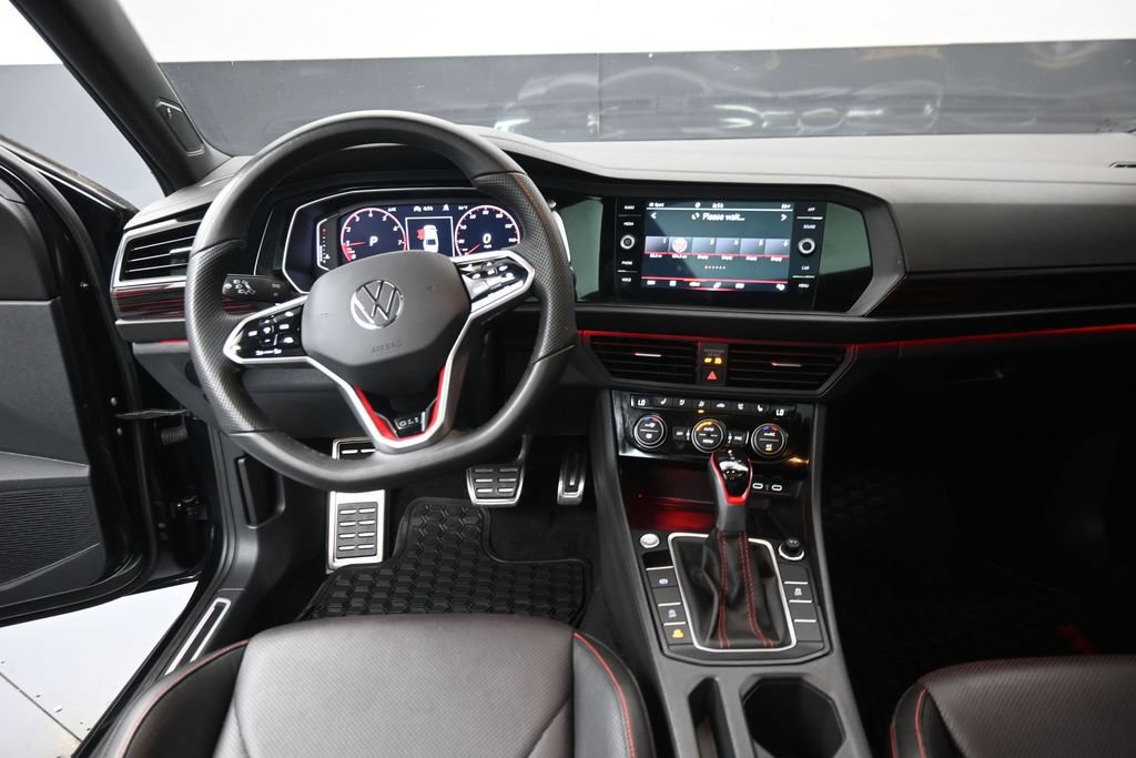 Used 2024 Volkswagen Jetta GLI Autobahn FWD image 11