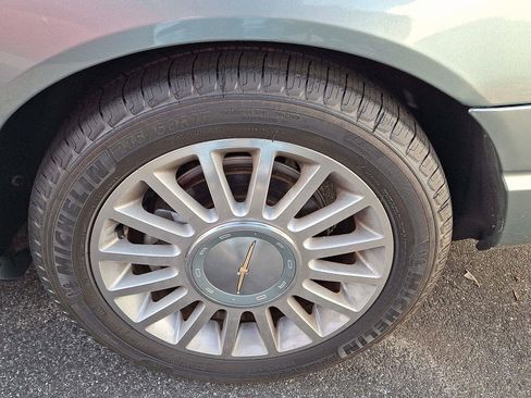 Used 2004 Ford Thunderbird Pacific Coast image 10