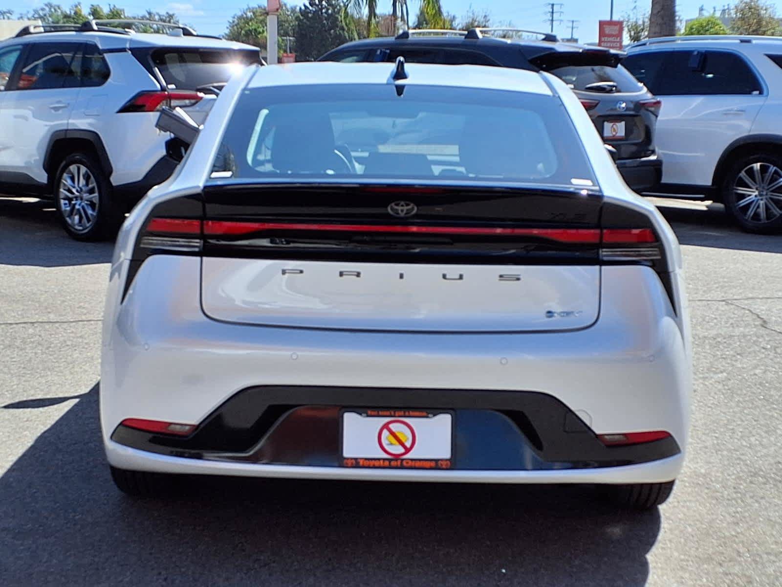 Certified 2026 Toyota Prius XLE FWD image 5