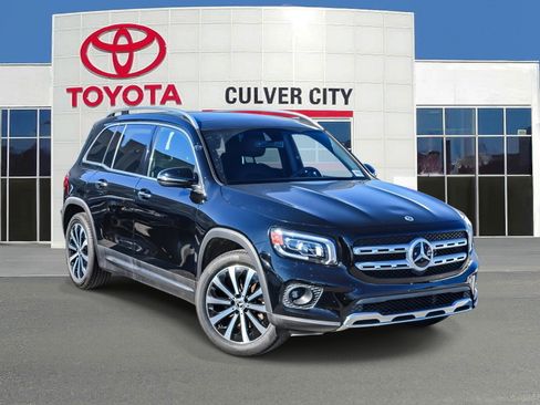 Used 2022 Mercedes-Benz GLB 250 image 1