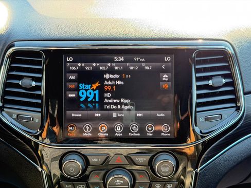 Used 2019 Jeep Grand Cherokee Limited AWD/4WD image 64