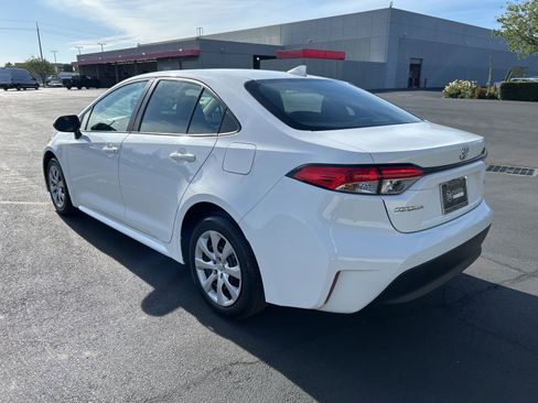 Used 2024 Toyota Corolla LE image 3