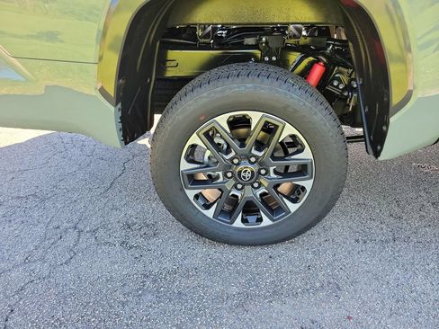 New 2026 Toyota Tundra Limited AWD/4WD image 30