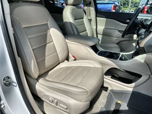 Used 2021 GMC Acadia Denali w/ Denali Ultimate Package AWD/4WD image 28