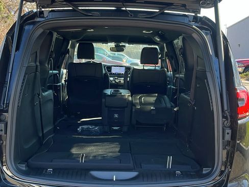 New 2026 Chrysler Pacifica Select FWD image 19