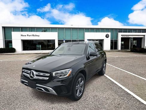 Used 2022 Mercedes-Benz GLC 300 4MATIC image 4