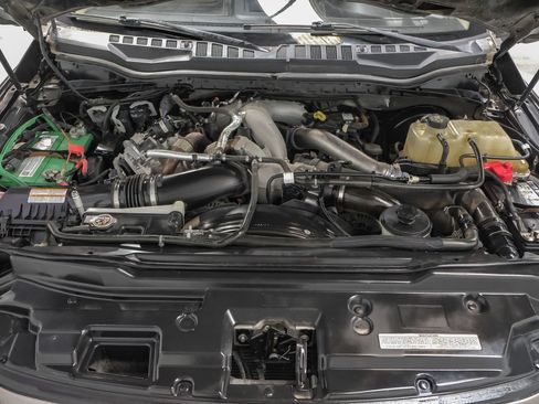 Used 2020 Ford F250 Lariat w/ Tremor Off-Road Package AWD/4WD image 58