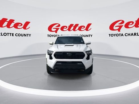 Certified 2025 Toyota Tacoma TRD Sport image 3