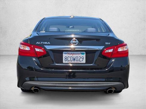 Used 2017 Nissan Altima 2.5 SV FWD image 7