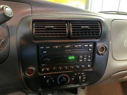 Used 2001 Ford Ranger XLT image 32