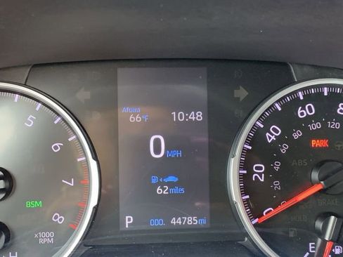 Used 2022 Toyota RAV4 LE image 20