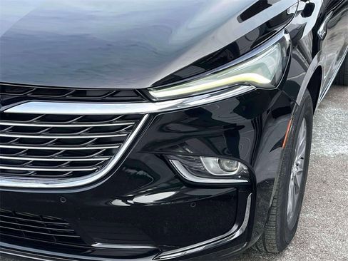 Certified 2023 Buick Enclave Essence image 9