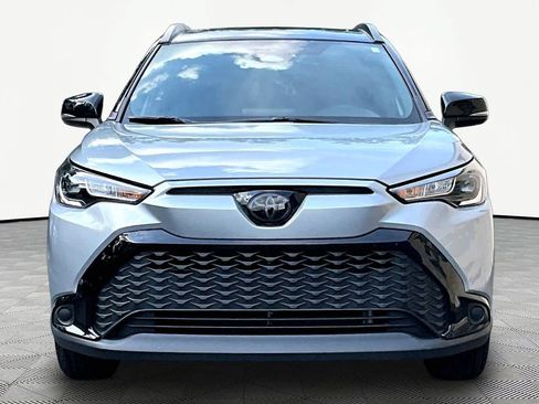 Used 2024 Toyota Corolla Cross AWD Hybrid w/ Moonroof Package image 4