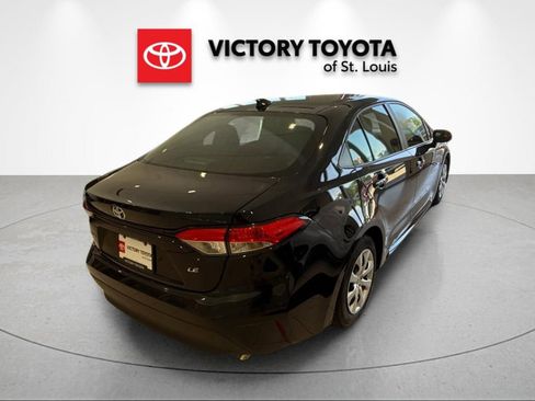 Used 2023 Toyota Corolla LE FWD image 3