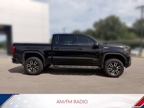 Used 2023 GMC Sierra 1500 AT4 w/ AT4 Premium Package AWD/4WD image 4