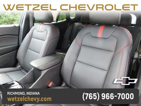 Used 2026 Chevrolet Trax RS FWD image 15